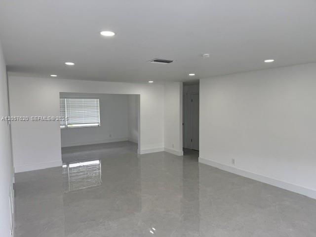 For Sale: $310,000 (2 beds, 2 baths, 1288 Square Feet)