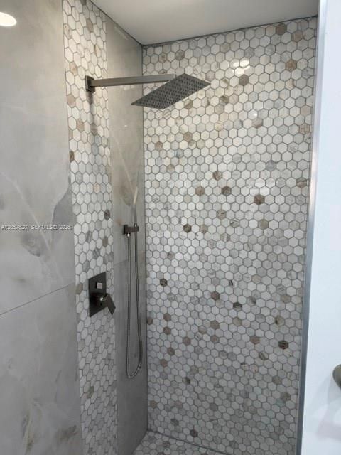 For Sale: $310,000 (2 beds, 2 baths, 1288 Square Feet)