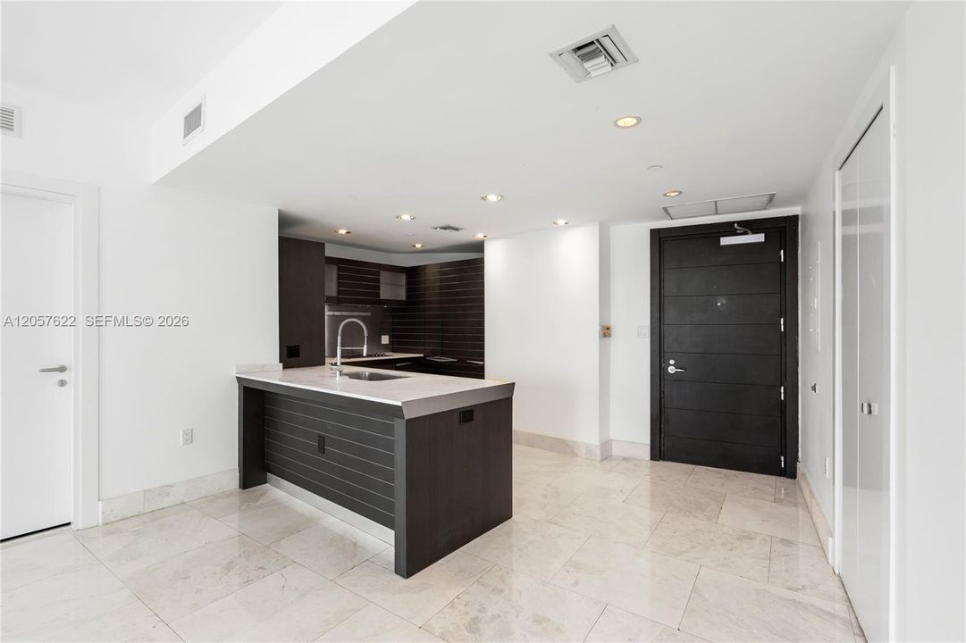 For Rent: $6,250 (2 beds, 2 baths, 1255 Square Feet)