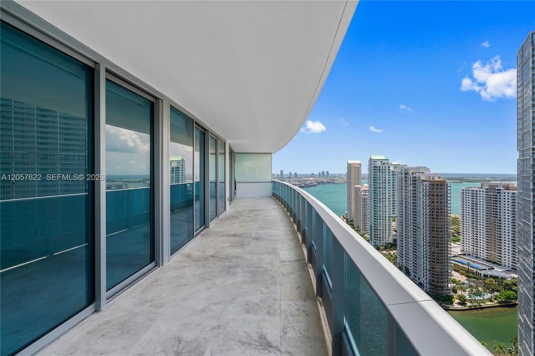 For Rent: $6,250 (2 beds, 2 baths, 1255 Square Feet)