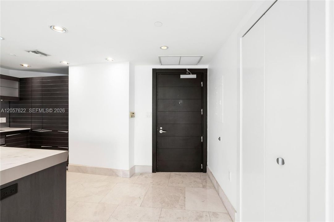 For Rent: $6,250 (2 beds, 2 baths, 1255 Square Feet)