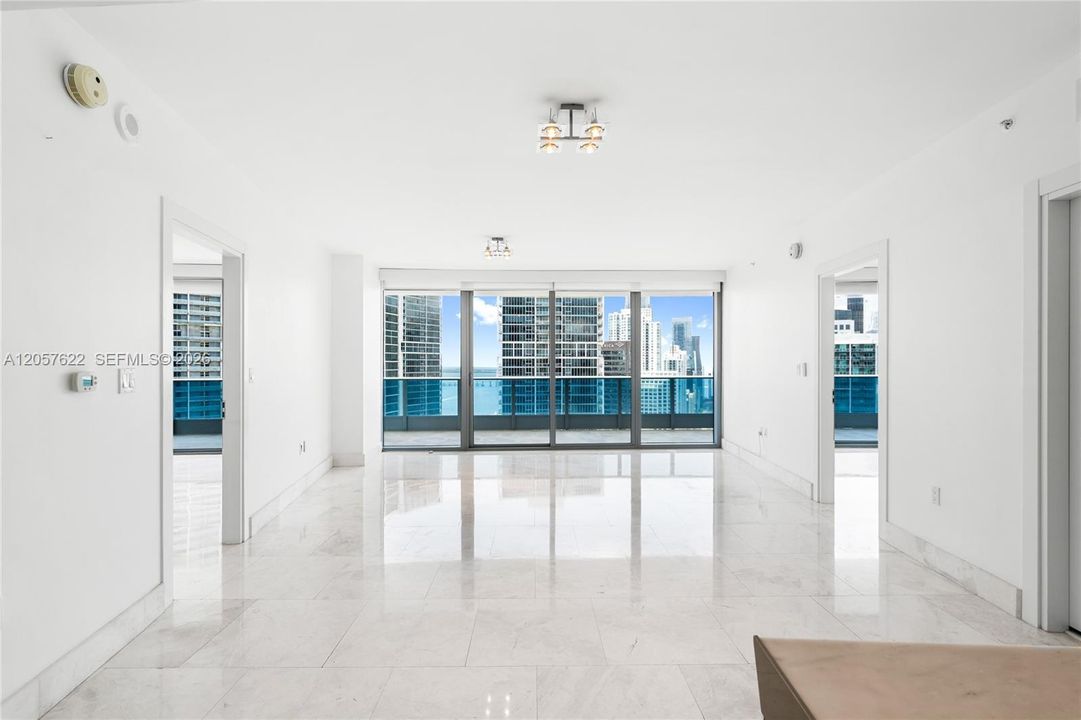 For Rent: $6,250 (2 beds, 2 baths, 1255 Square Feet)