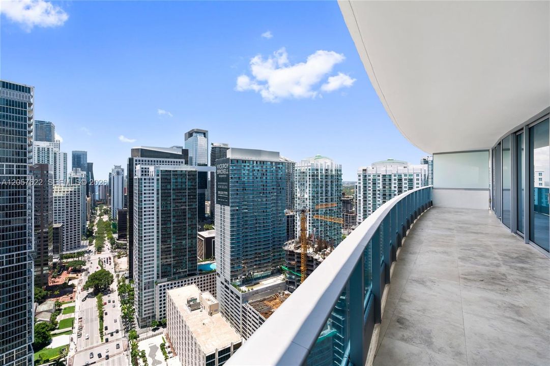 For Rent: $6,250 (2 beds, 2 baths, 1255 Square Feet)