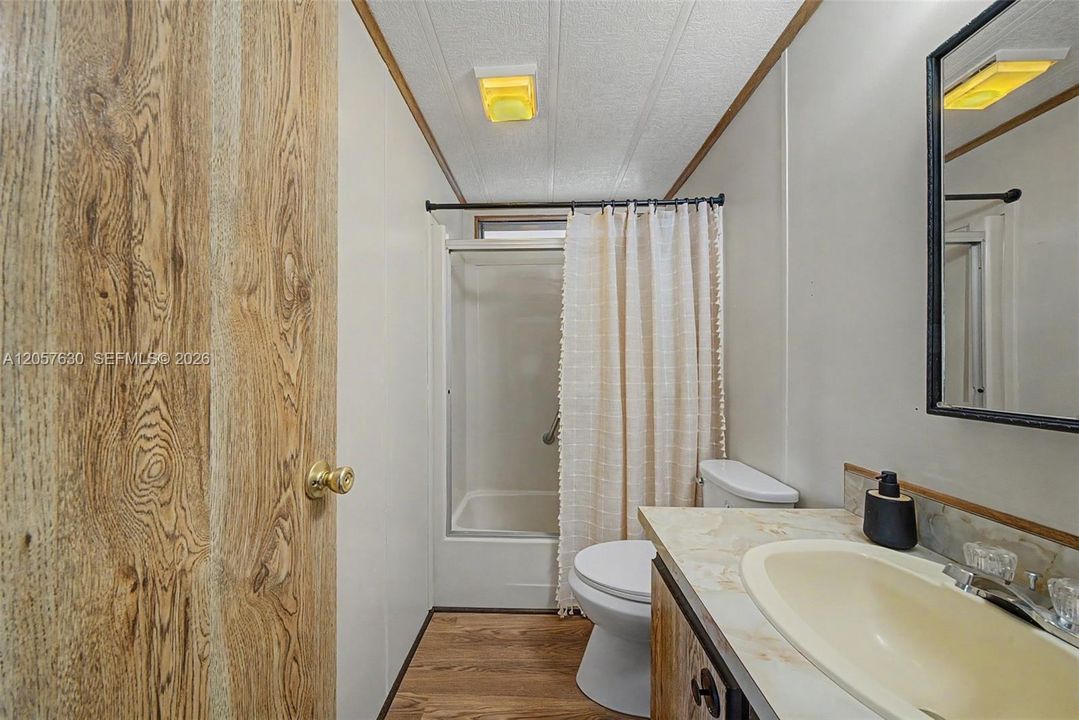 For Sale: $209,900 (3 beds, 2 baths, 1440 Square Feet)