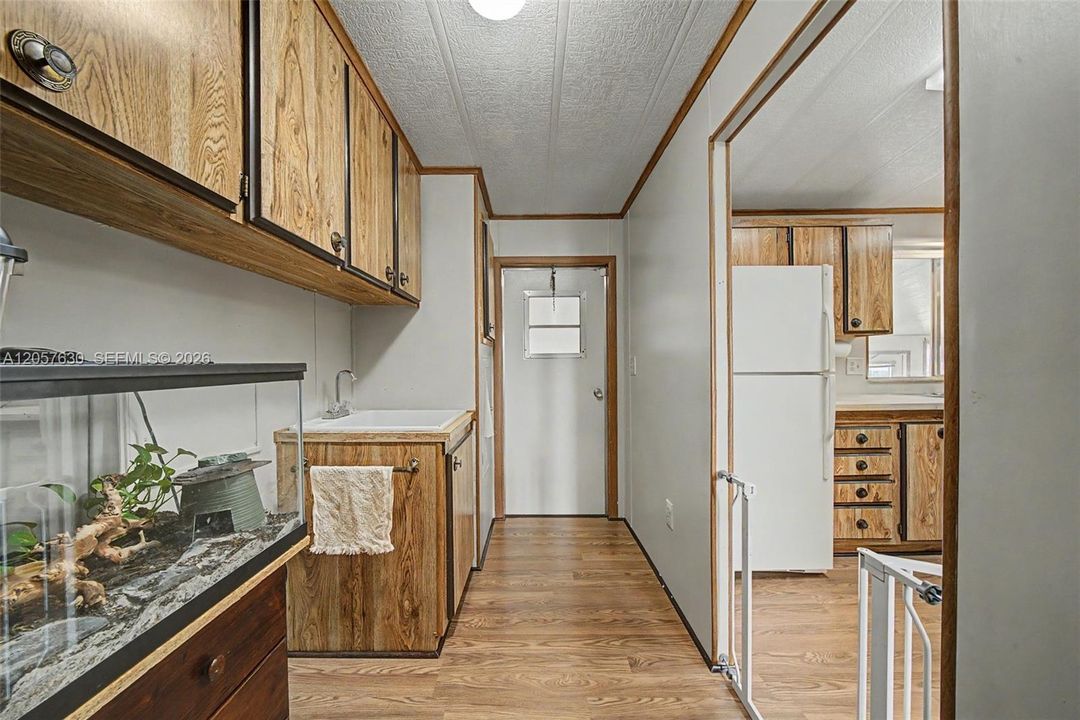 For Sale: $209,900 (3 beds, 2 baths, 1440 Square Feet)