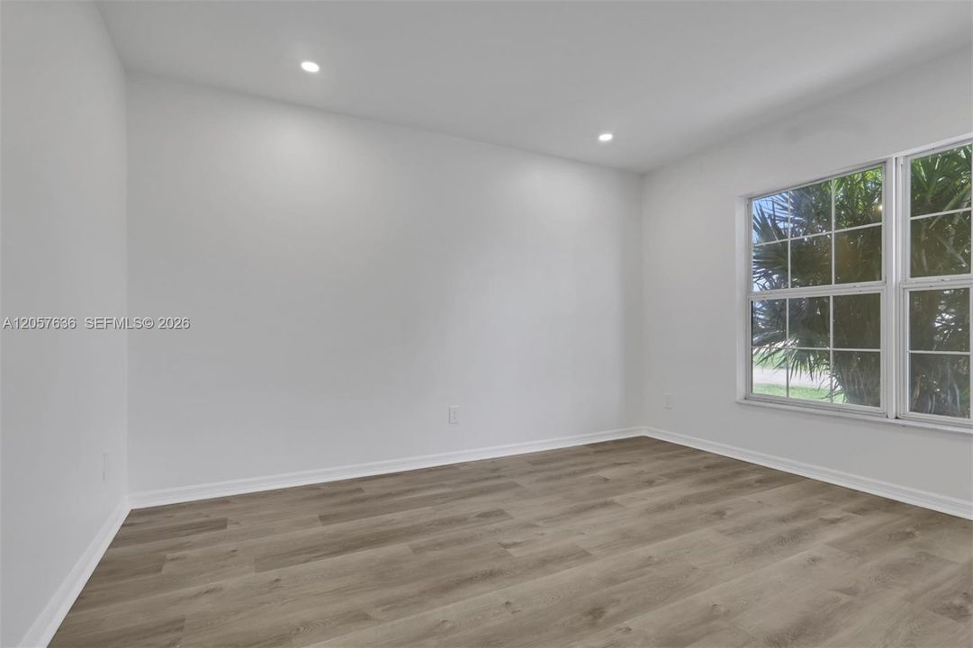 В аренду: $2,650 (3 спален, 2 ванн, 0 Квадратных фут)