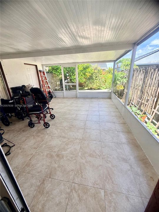 COVERED TERRACE