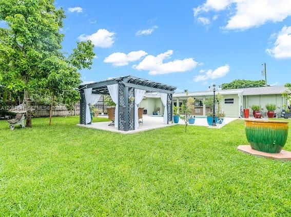 На продажу: $560,000 (3 спален, 2 ванн, 1217 Квадратных фут)
