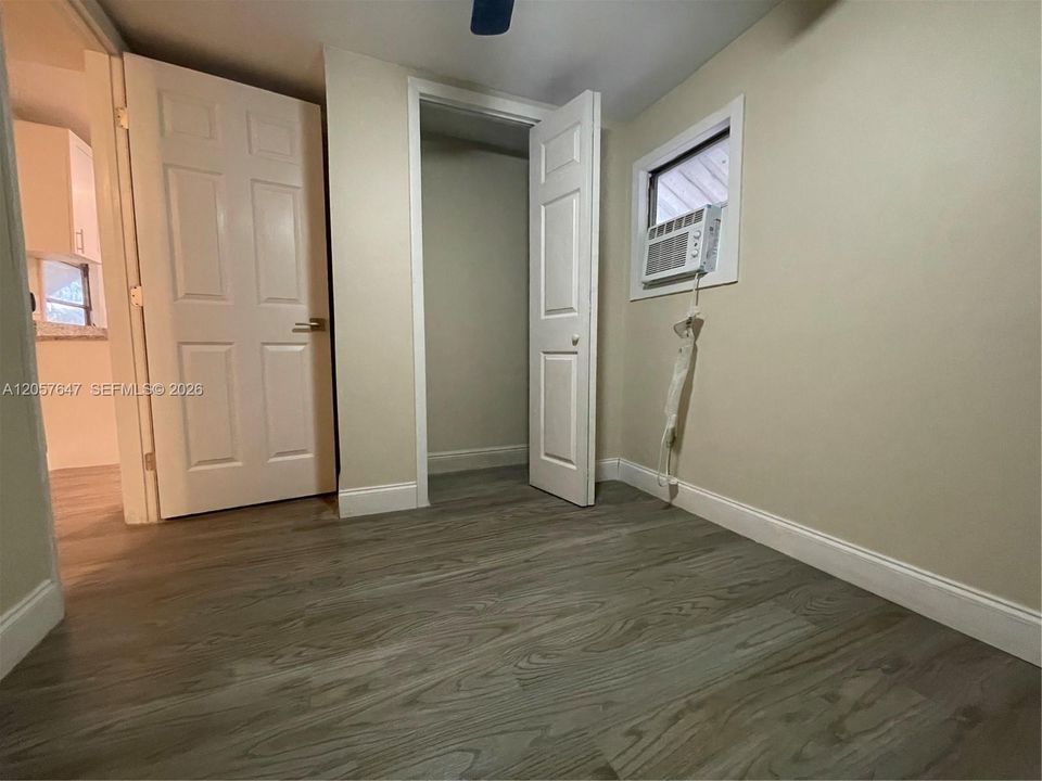 В аренду: $2,200 (3 спален, 2 ванн, 711 Квадратных фут)