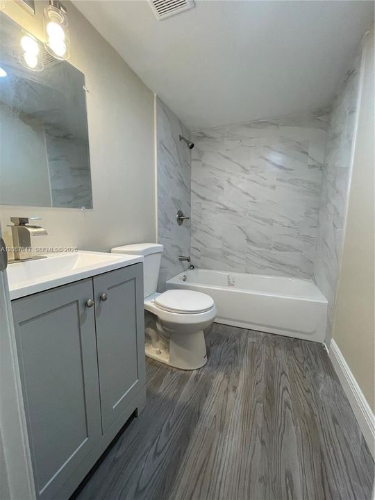 В аренду: $2,200 (3 спален, 2 ванн, 711 Квадратных фут)
