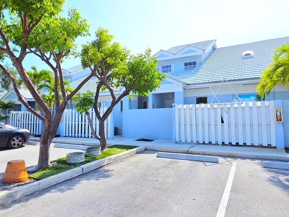 320 SE 2ND AVE B4 (23)