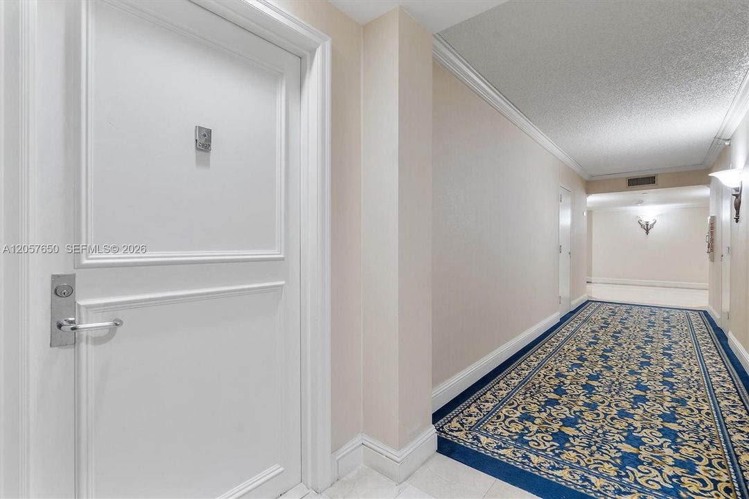 For Rent: $3,250 (2 beds, 2 baths, 1181 Square Feet)