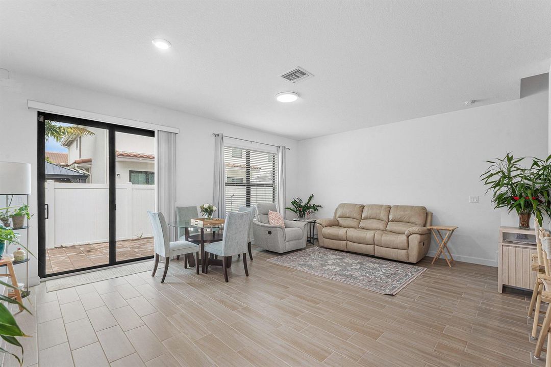 009-1011WillowPlace-RivieraBeach-FL-3341