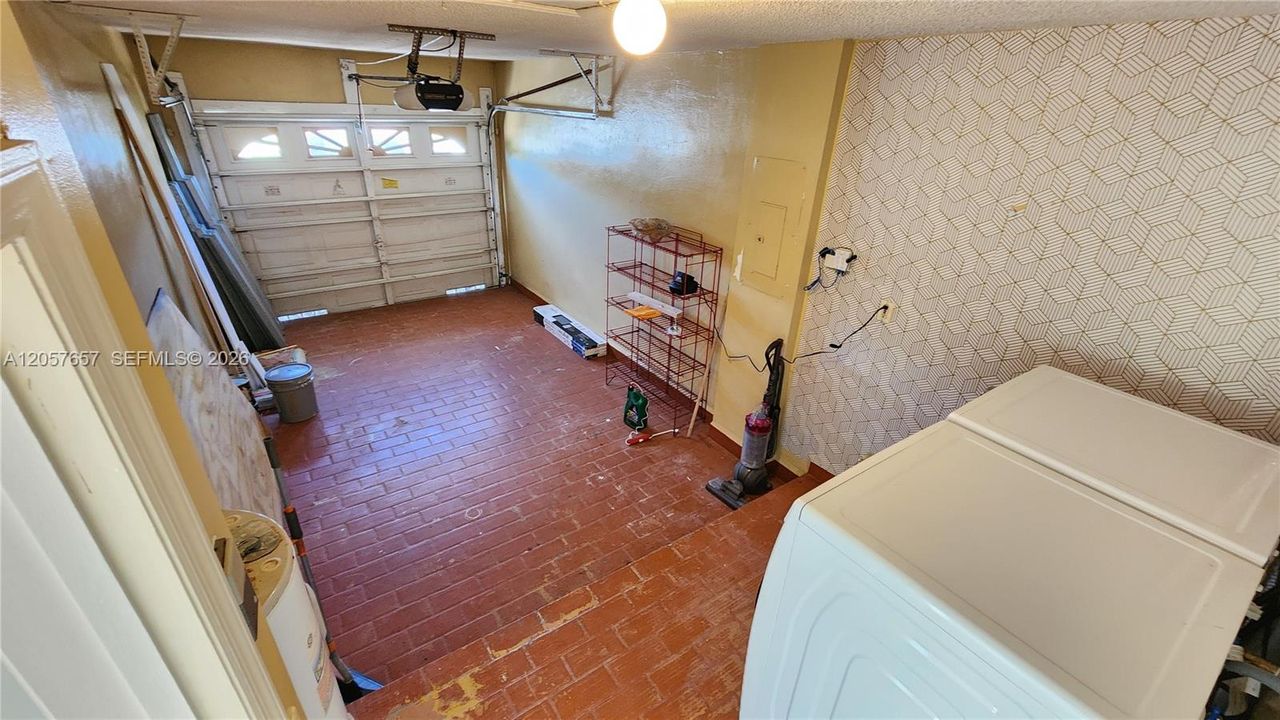 На продажу: $719,900 (3 спален, 2 ванн, 1810 Квадратных фут)