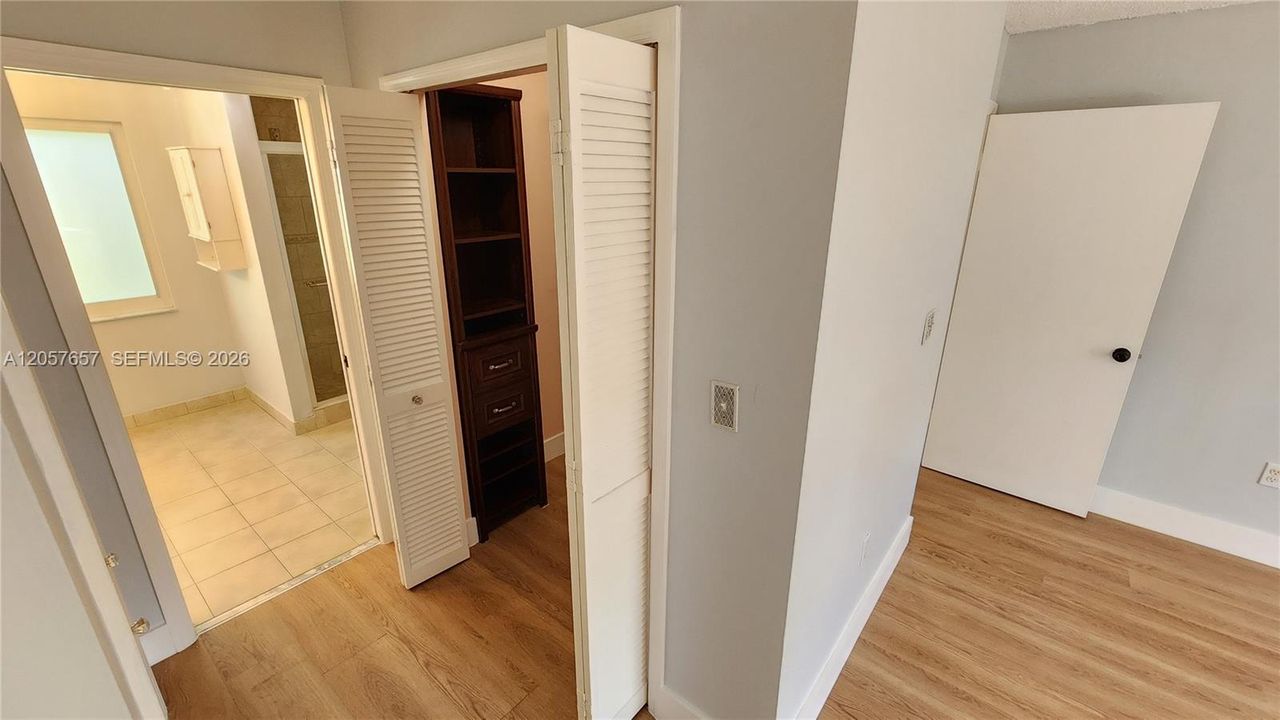 На продажу: $719,900 (3 спален, 2 ванн, 1810 Квадратных фут)