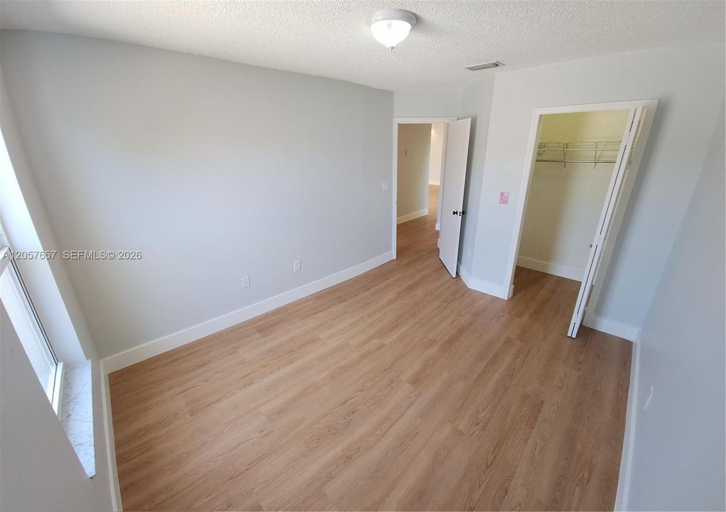 На продажу: $719,900 (3 спален, 2 ванн, 1810 Квадратных фут)