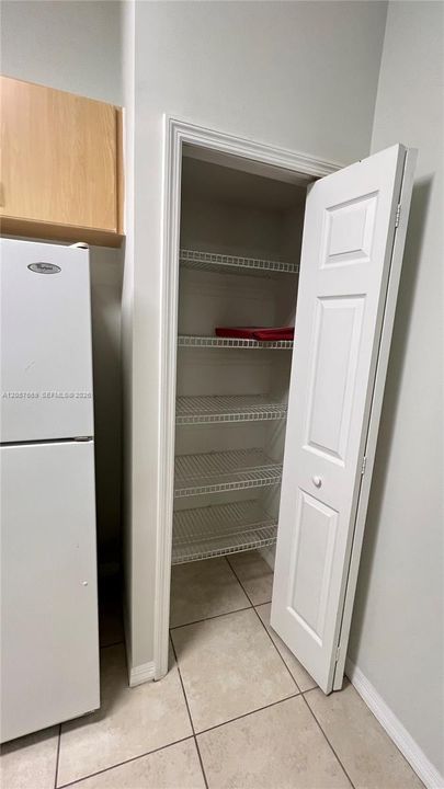 En Renta: $2,275 (3 camas, 2 baños, 1264 Pies cuadrados)