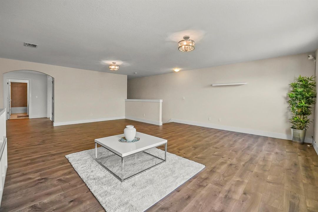 33 Family room 02
