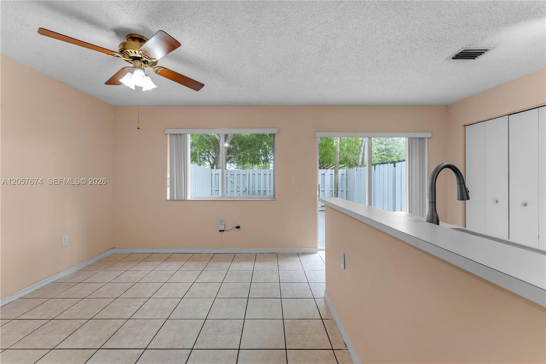 For Sale: $425,000 (3 beds, 2 baths, 1462 Square Feet)