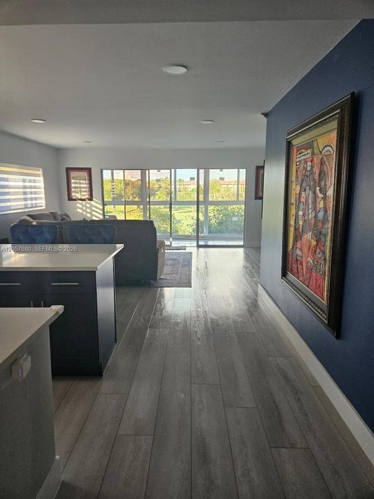 For Rent: $2,800 (2 beds, 2 baths, 1507 Square Feet)