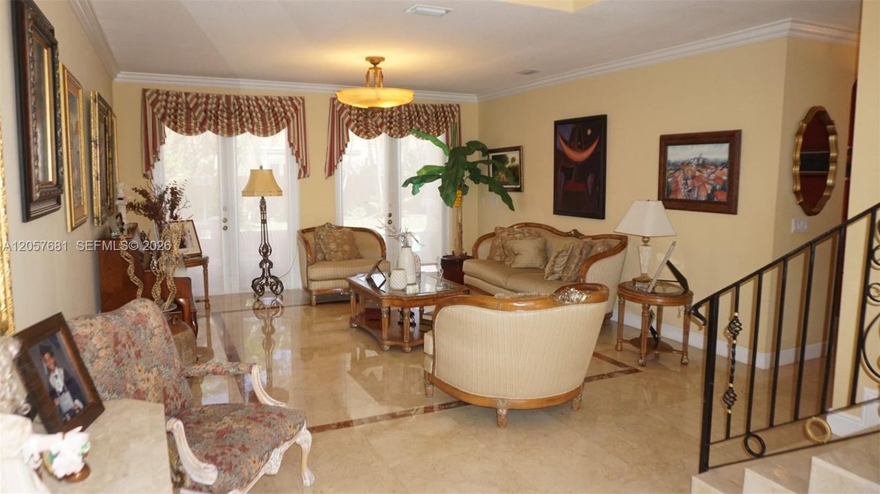 En Venta: $2,050,000 (5 camas, 4 baños, 3774 Pies cuadrados)