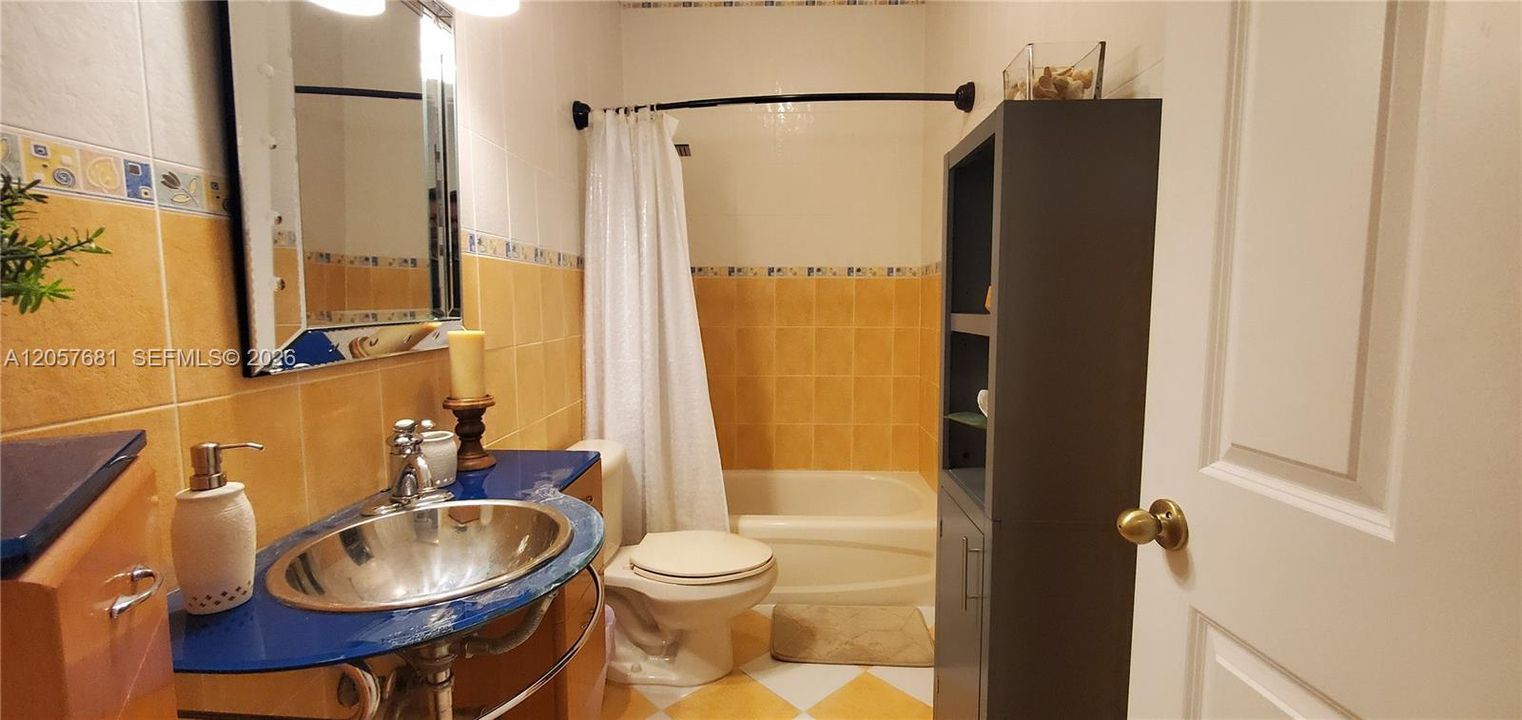 En Venta: $2,050,000 (5 camas, 4 baños, 3774 Pies cuadrados)