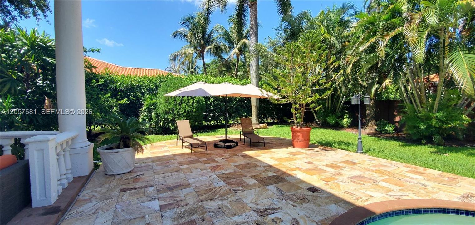 En Venta: $2,050,000 (5 camas, 4 baños, 3774 Pies cuadrados)