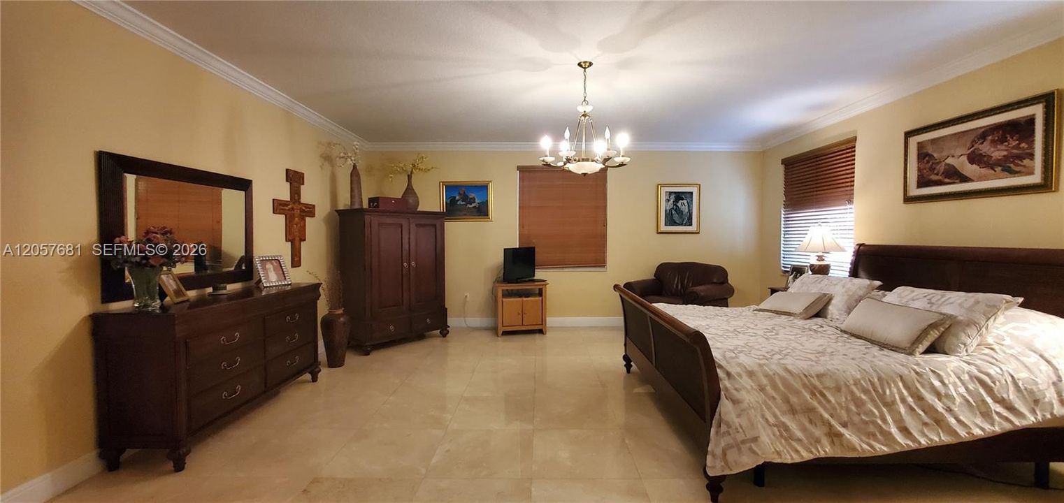 En Venta: $2,050,000 (5 camas, 4 baños, 3774 Pies cuadrados)