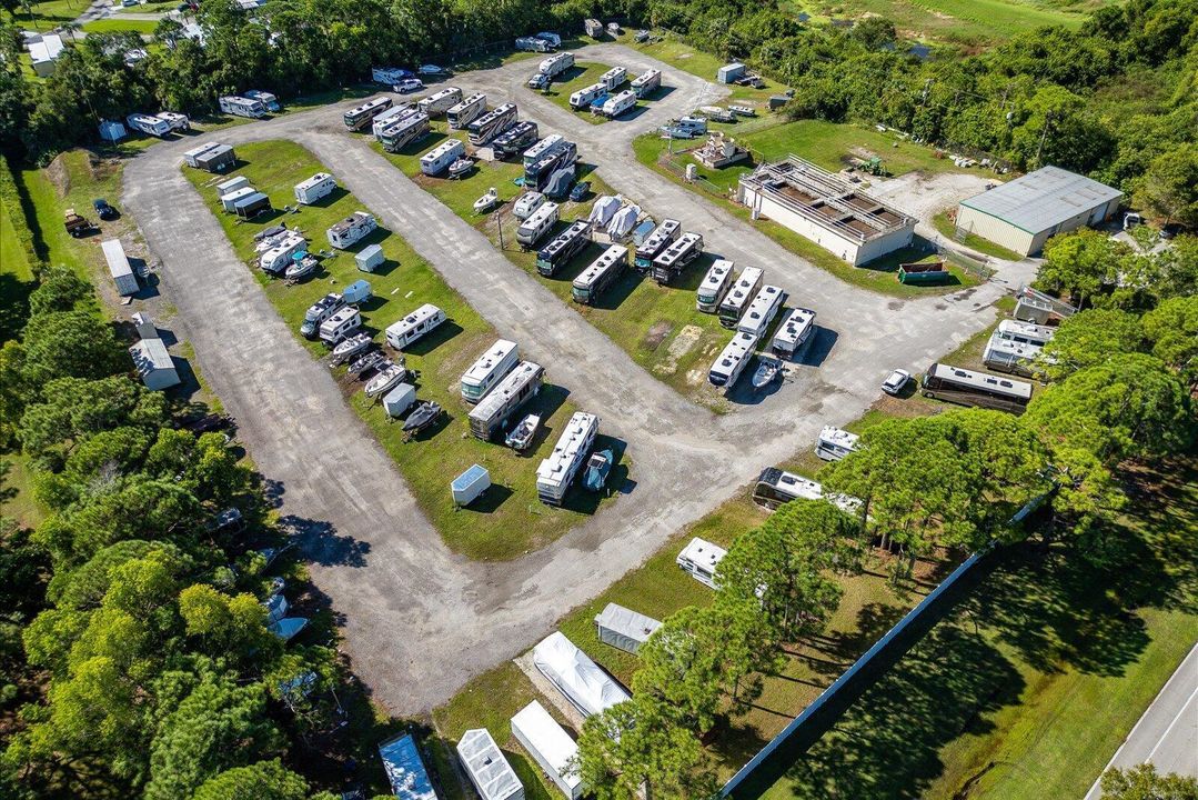 Savanna Club Storage Area