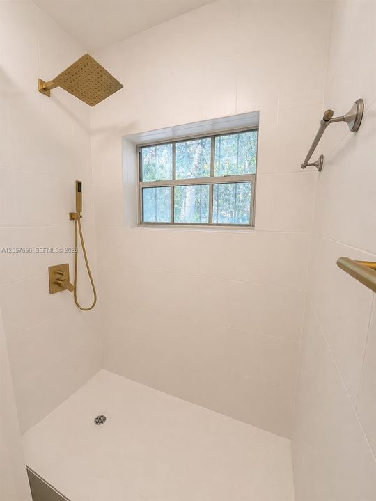 В аренду: $3,790 (3 спален, 2 ванн, 1484 Квадратных фут)