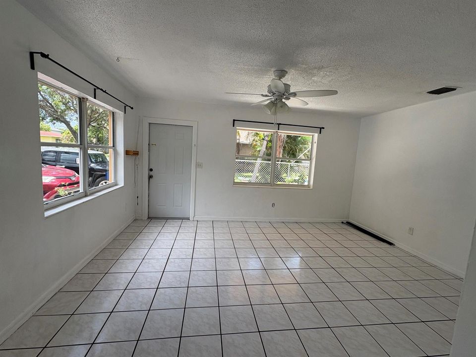 1ST BEDROOM