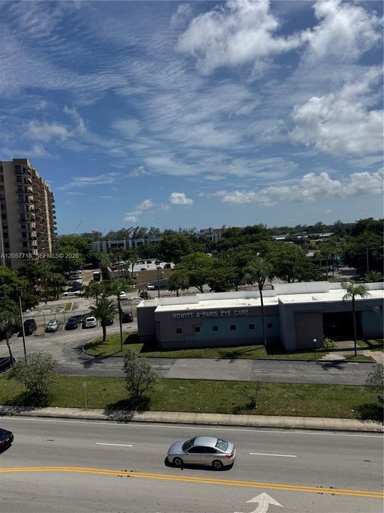 For Sale: $157,000 (1 beds, 1 baths, 750 Square Feet)