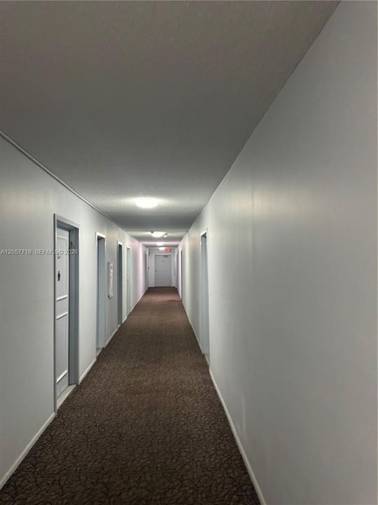 For Sale: $157,000 (1 beds, 1 baths, 750 Square Feet)