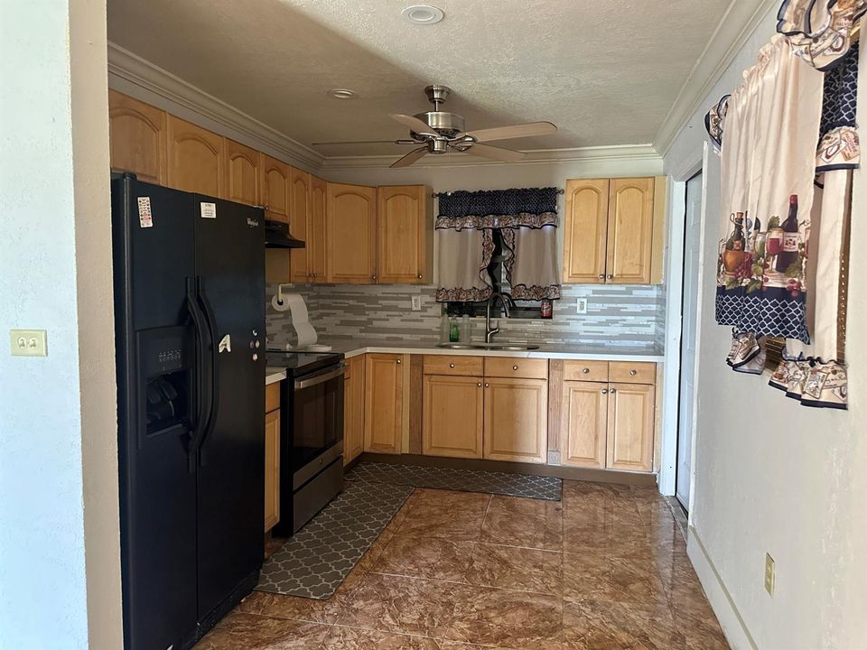 Kitchen 1