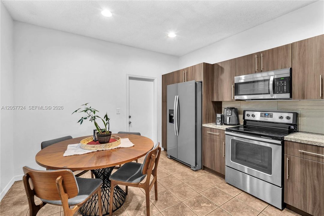For Sale: $534,900 (3 beds, 2 baths, 1443 Square Feet)