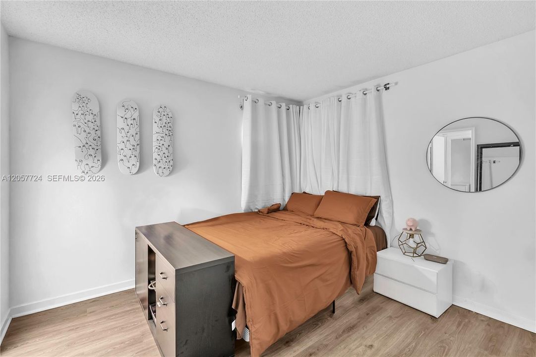 For Sale: $534,900 (3 beds, 2 baths, 1443 Square Feet)