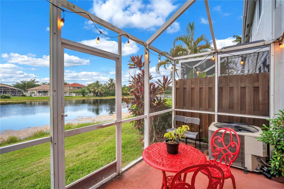 For Sale: $534,900 (3 beds, 2 baths, 1443 Square Feet)