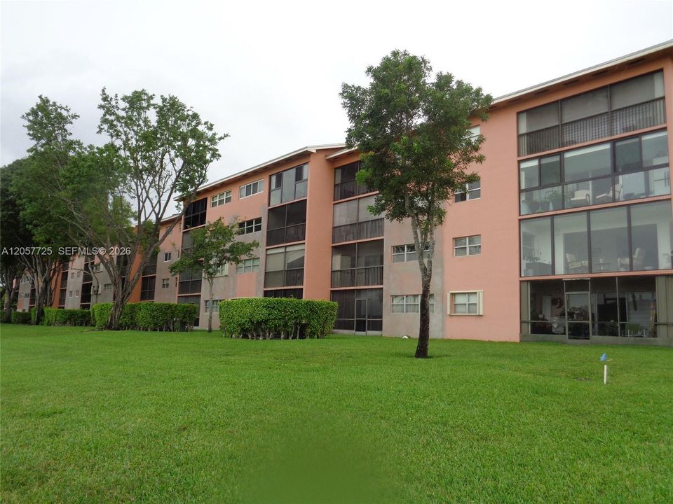 For Rent: $2,190 (2 beds, 2 baths, 1364 Square Feet)