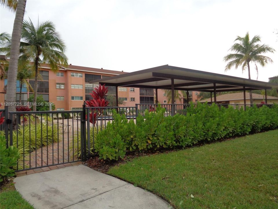 For Rent: $2,190 (2 beds, 2 baths, 1364 Square Feet)