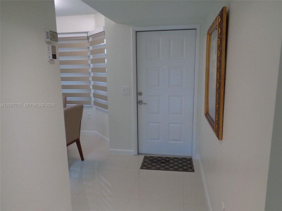 For Rent: $2,190 (2 beds, 2 baths, 1364 Square Feet)