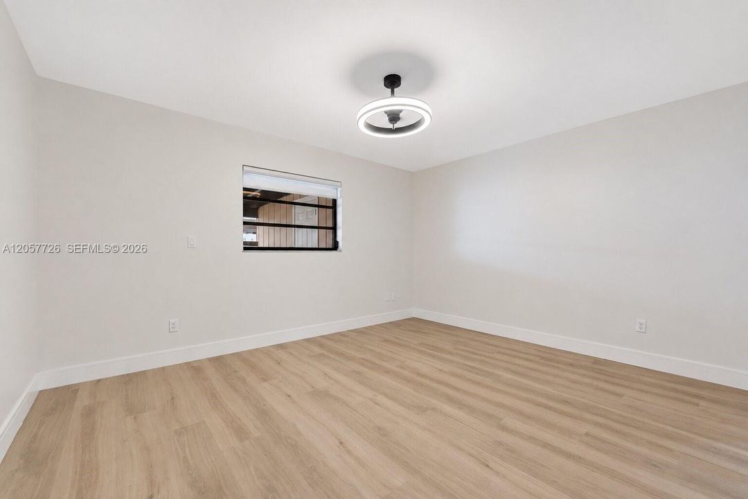 For Sale: $534,990 (2 beds, 2 baths, 1138 Square Feet)