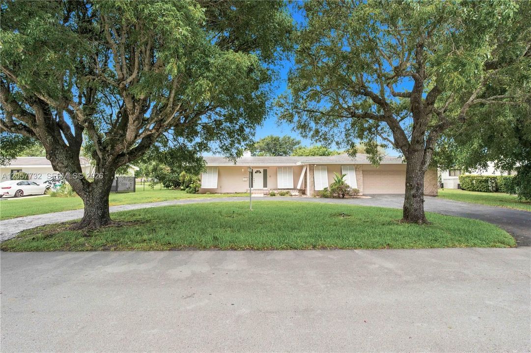 En Venta: $1,189,000 (3 camas, 2 baños, 2265 Pies cuadrados)