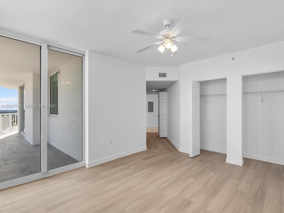 For Rent: $3,200 (2 beds, 2 baths, 1354 Square Feet)