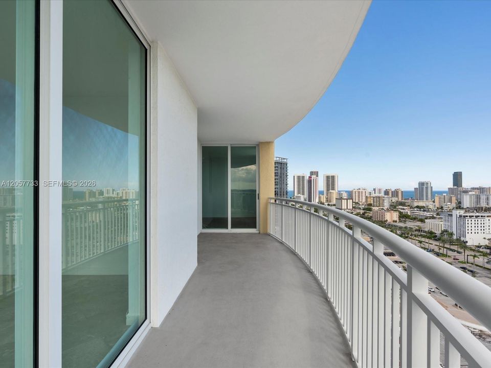 For Rent: $3,200 (2 beds, 2 baths, 1354 Square Feet)