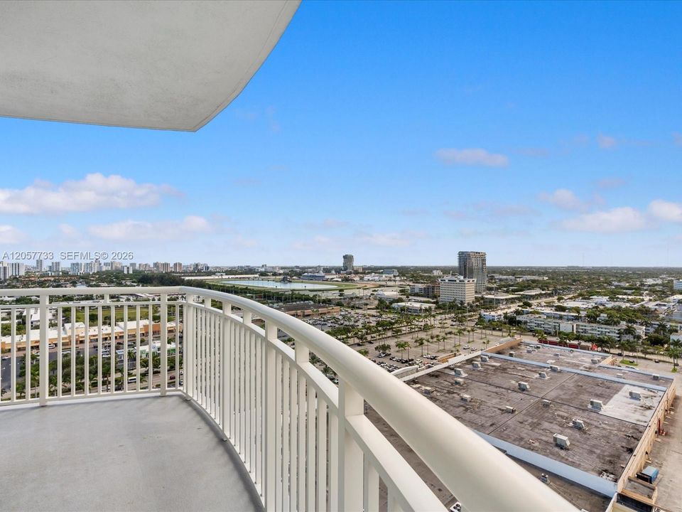 For Rent: $3,200 (2 beds, 2 baths, 1354 Square Feet)