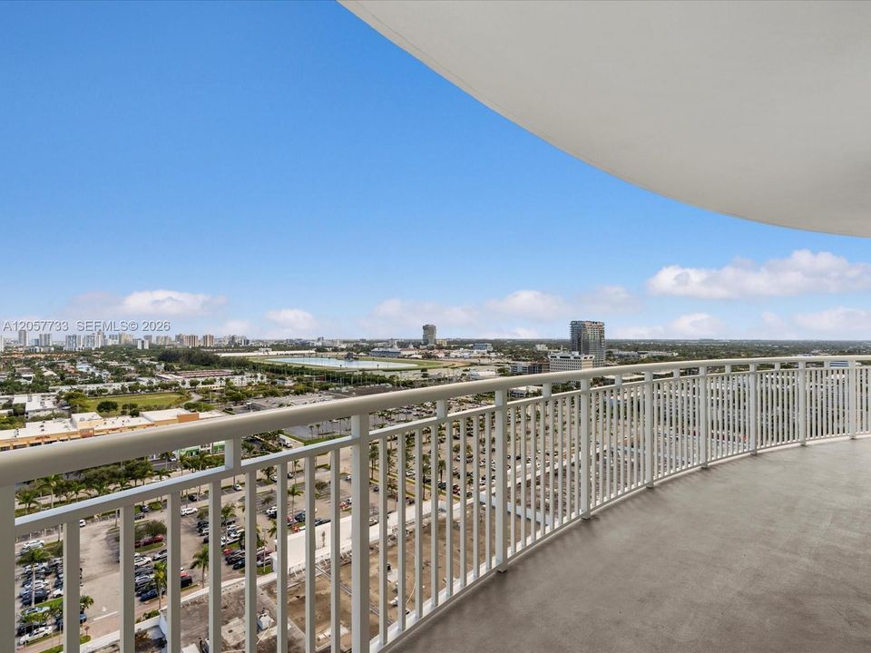 For Rent: $3,200 (2 beds, 2 baths, 1354 Square Feet)