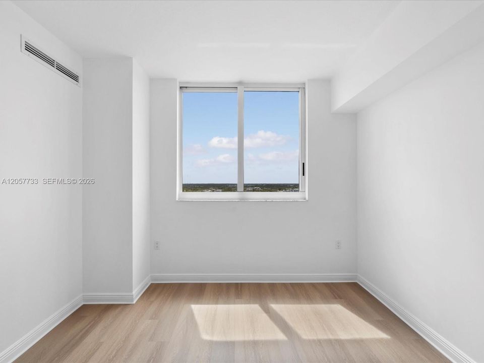 For Rent: $3,200 (2 beds, 2 baths, 1354 Square Feet)