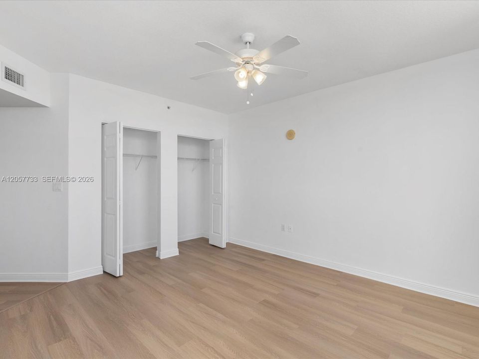 For Rent: $3,200 (2 beds, 2 baths, 1354 Square Feet)
