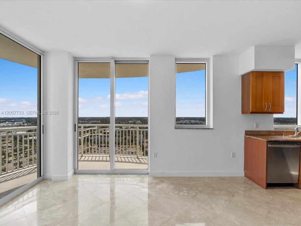 For Rent: $3,200 (2 beds, 2 baths, 1354 Square Feet)