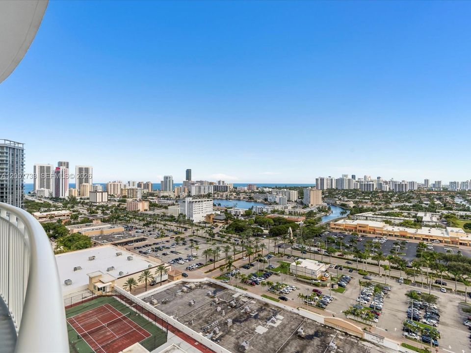 For Rent: $3,200 (2 beds, 2 baths, 1354 Square Feet)